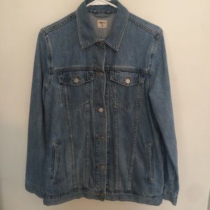 Gap Jean Jacket!!